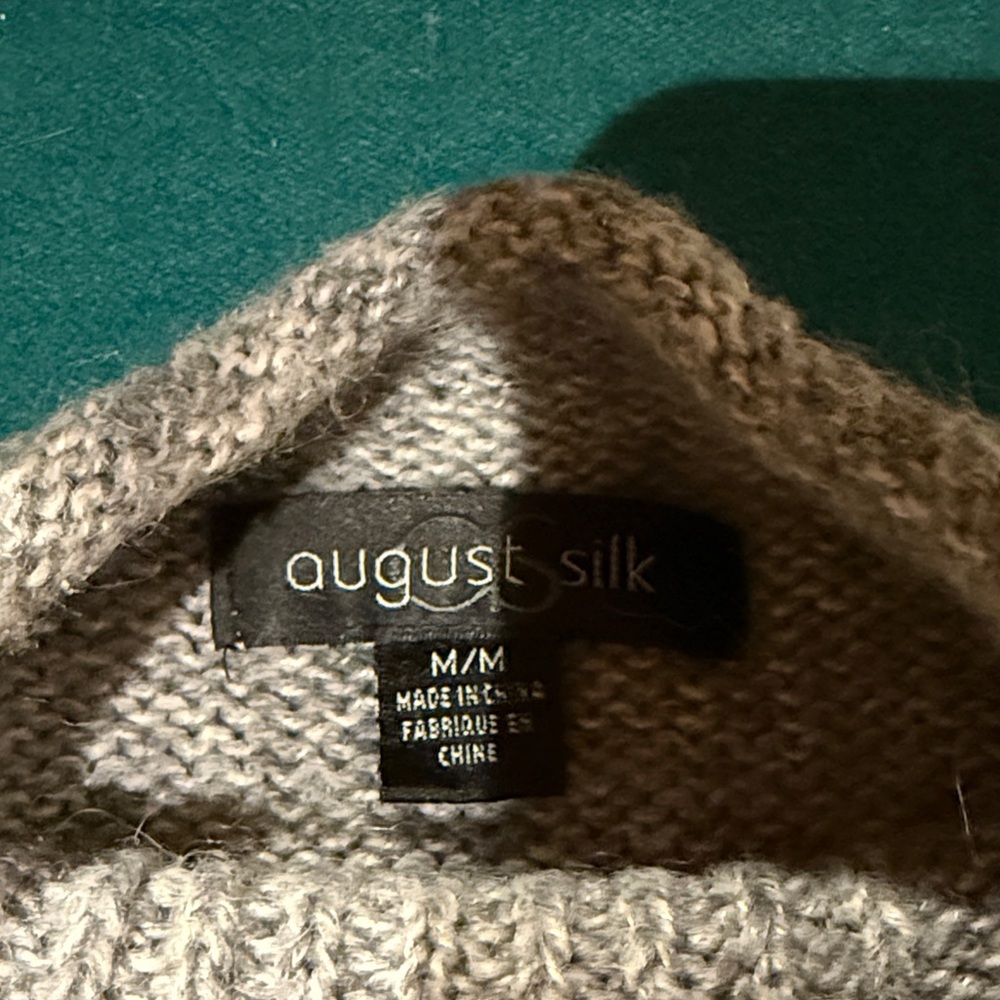Gray Colorblock Sweater - Picture 2 of 4